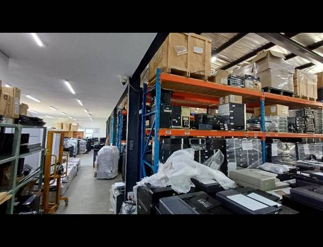 INDUSTRIAL PROPERTY TO RENT IN HENNOPSPARK